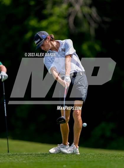 Thumbnail 3 in UIL 1A Boys Golf Finals Round 2 photogallery.