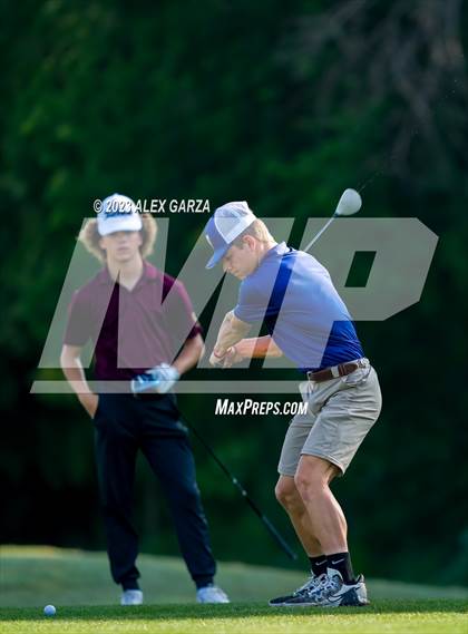 Thumbnail 2 in UIL 1A Boys Golf Finals Round 2 photogallery.