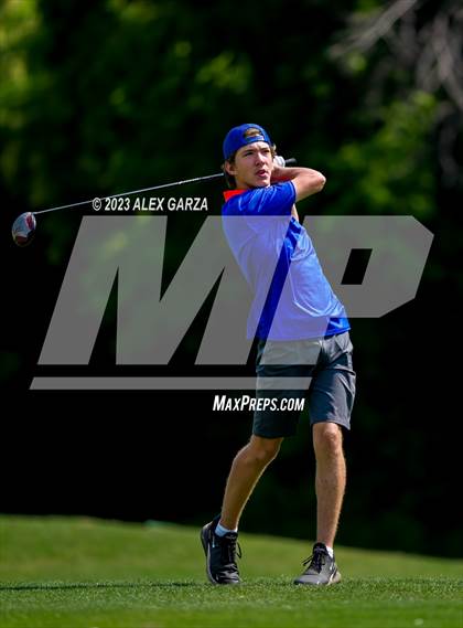 Thumbnail 2 in UIL 1A Boys Golf Finals Round 2 photogallery.