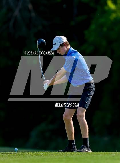 Thumbnail 2 in UIL 1A Boys Golf Finals Round 2 photogallery.