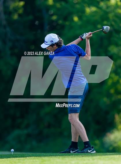 Thumbnail 3 in UIL 1A Boys Golf Finals Round 2 photogallery.