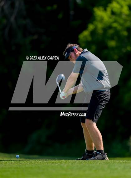 Thumbnail 2 in UIL 1A Boys Golf Finals Round 2 photogallery.