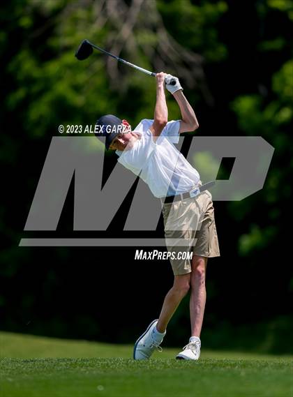 Thumbnail 3 in UIL 1A Boys Golf Finals Round 2 photogallery.