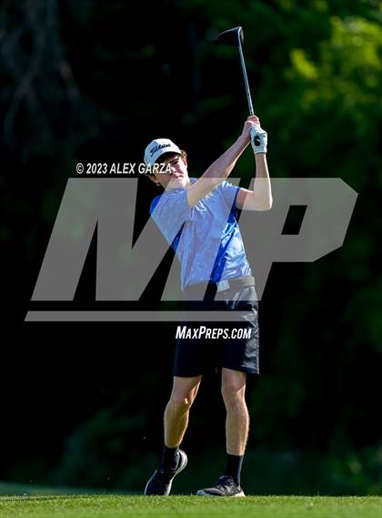 Thumbnail 1 in UIL 1A Boys Golf Finals Round 2 photogallery.