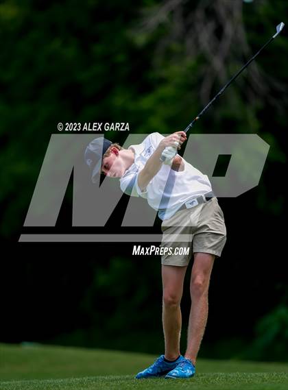 Thumbnail 3 in UIL 1A Boys Golf Finals Round 2 photogallery.