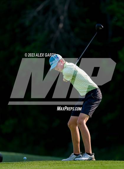 Thumbnail 3 in UIL 1A Boys Golf Finals Round 2 photogallery.