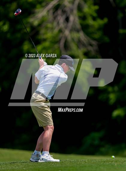 Thumbnail 3 in UIL 1A Boys Golf Finals Round 2 photogallery.