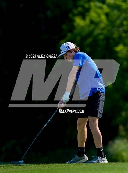 Thumbnail 2 in UIL 1A Boys Golf Finals Round 2 photogallery.