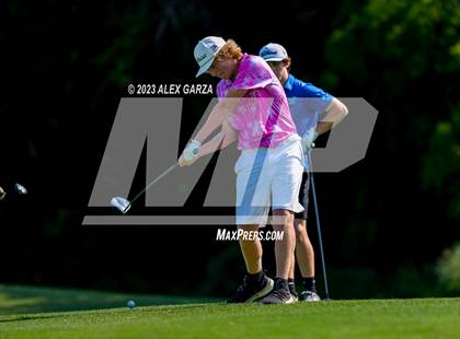 Thumbnail 3 in UIL 1A Boys Golf Finals Round 2 photogallery.