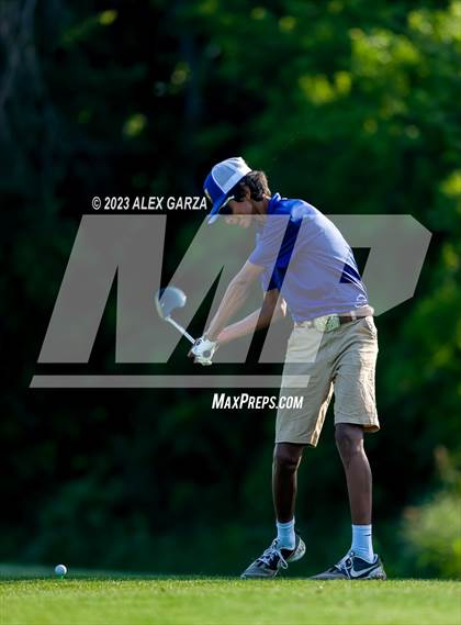 Thumbnail 2 in UIL 1A Boys Golf Finals Round 2 photogallery.