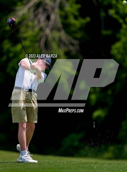 Thumbnail 2 in UIL 1A Boys Golf Finals Round 2 photogallery.