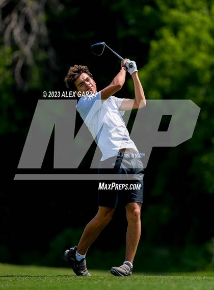 Thumbnail 3 in UIL 1A Boys Golf Finals Round 2 photogallery.