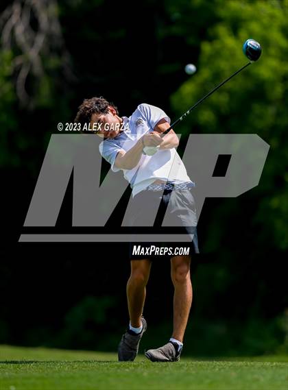 Thumbnail 2 in UIL 1A Boys Golf Finals Round 2 photogallery.