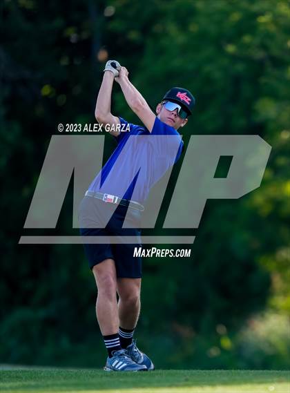 Thumbnail 3 in UIL 1A Boys Golf Finals Round 2 photogallery.