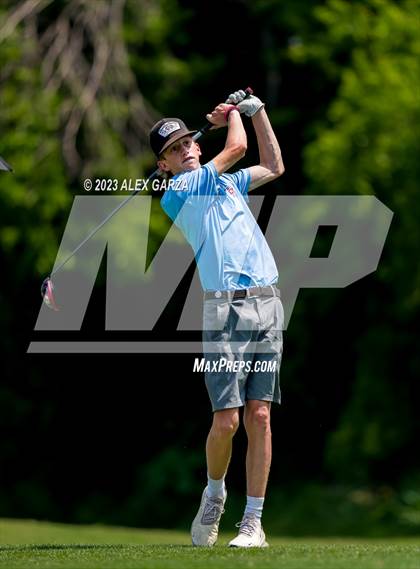 Thumbnail 2 in UIL 1A Boys Golf Finals Round 2 photogallery.