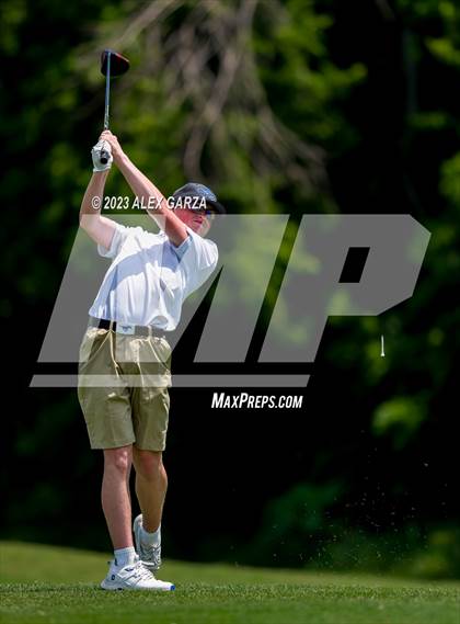 Thumbnail 3 in UIL 1A Boys Golf Finals Round 2 photogallery.