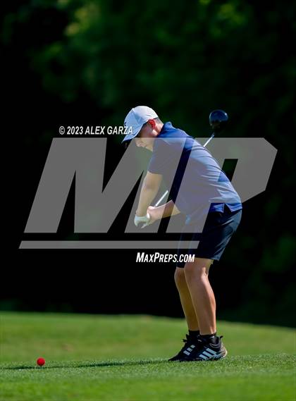 Thumbnail 1 in UIL 1A Boys Golf Finals Round 2 photogallery.