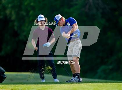 Thumbnail 2 in UIL 1A Boys Golf Finals Round 2 photogallery.
