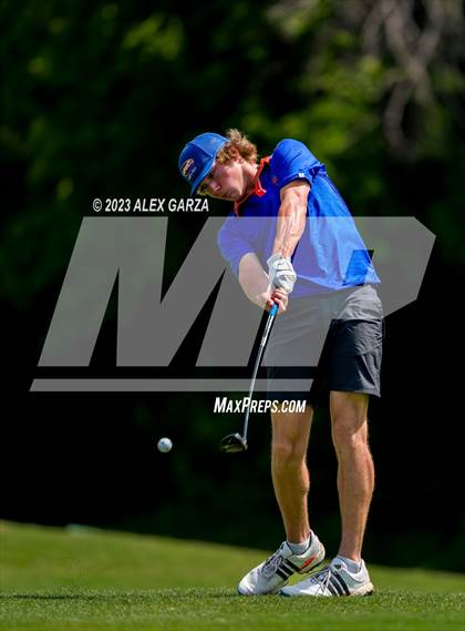 Thumbnail 3 in UIL 1A Boys Golf Finals Round 2 photogallery.