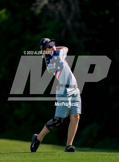 Thumbnail 3 in UIL 1A Boys Golf Finals Round 2 photogallery.