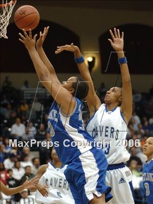 Thumbnail 1 in San Diego vs. Eastlake (SDS D1 Final) photogallery.