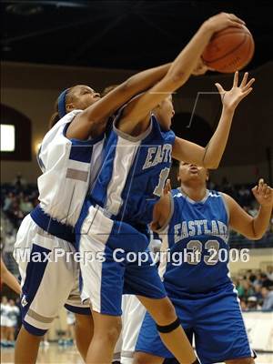 Thumbnail 3 in San Diego vs. Eastlake (SDS D1 Final) photogallery.