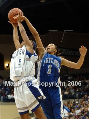 Thumbnail 2 in San Diego vs. Eastlake (SDS D1 Final) photogallery.