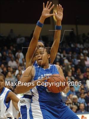 Thumbnail 2 in San Diego vs. Eastlake (SDS D1 Final) photogallery.