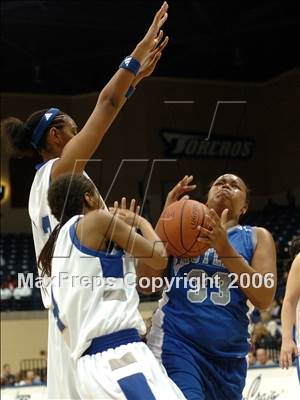 Thumbnail 1 in San Diego vs. Eastlake (SDS D1 Final) photogallery.