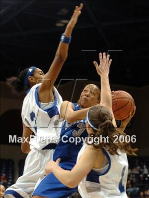 Thumbnail 1 in San Diego vs. Eastlake (SDS D1 Final) photogallery.