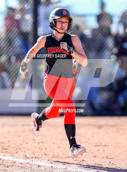 Thumbnail 3 in Eaton vs. Strasburg (CHSAA 3A Final) photogallery.