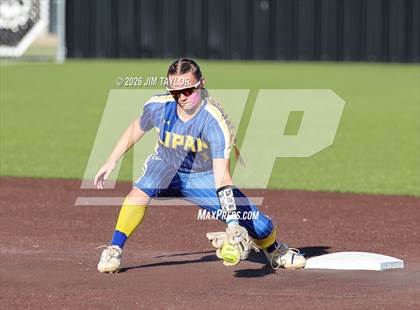 Thumbnail 1 in Lipan @ Graford photogallery.
