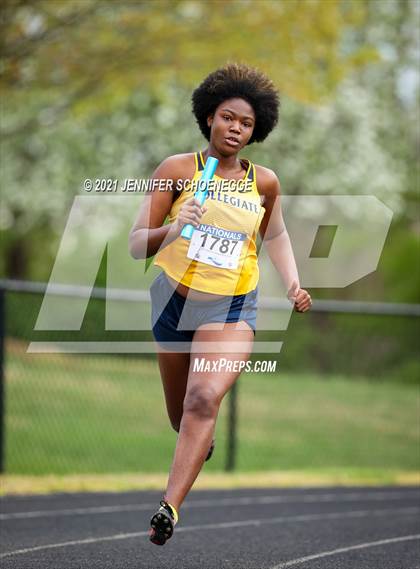 Thumbnail 2 in Kentucky Country Day Quad Meet photogallery.