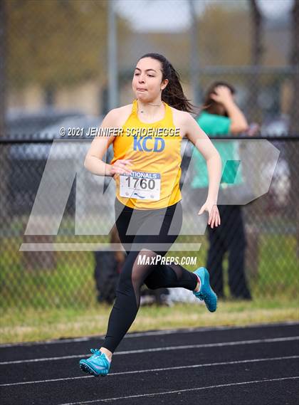 Thumbnail 3 in Kentucky Country Day Quad Meet photogallery.