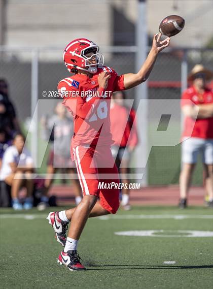 Thumbnail 2 in JV: Orange Lutheran @ Mater Dei photogallery.