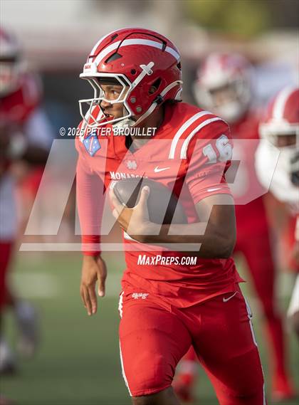 Thumbnail 2 in JV: Orange Lutheran @ Mater Dei photogallery.