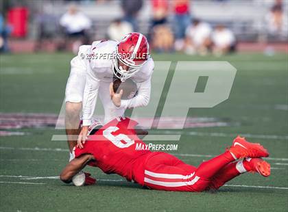 Thumbnail 3 in JV: Orange Lutheran @ Mater Dei photogallery.