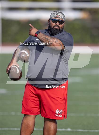 Thumbnail 1 in JV: Orange Lutheran @ Mater Dei photogallery.