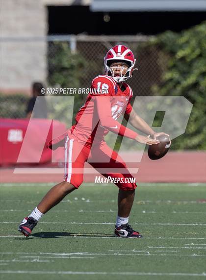 Thumbnail 3 in JV: Orange Lutheran @ Mater Dei photogallery.