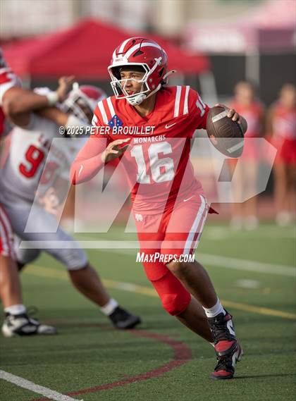 Thumbnail 1 in JV: Orange Lutheran @ Mater Dei photogallery.
