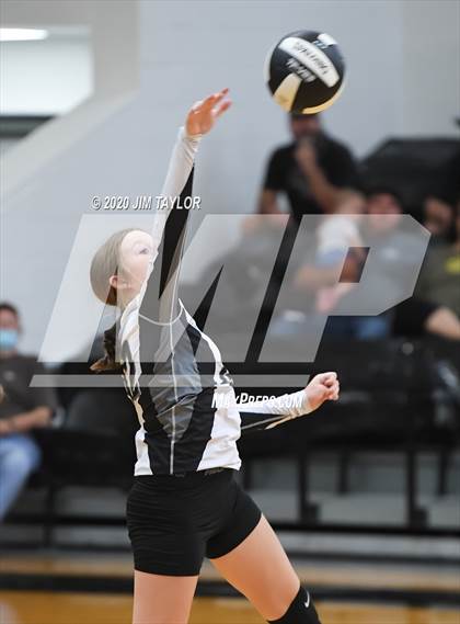 Thumbnail 1 in Comanche @ Graford photogallery.