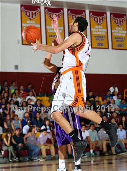 Thumbnail 2 in Bell vs. Grant (CIF LA City Section Final) photogallery.