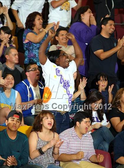 Thumbnail 3 in Bell vs. Grant (CIF LA City Section Final) photogallery.