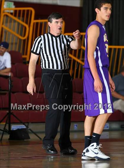 Thumbnail 3 in Bell vs. Grant (CIF LA City Section Final) photogallery.