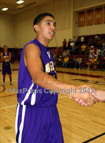 Thumbnail 1 in Bell vs. Grant (CIF LA City Section Final) photogallery.