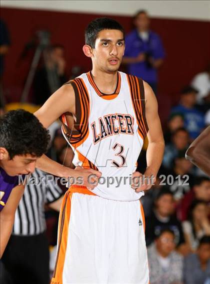 Thumbnail 2 in Bell vs. Grant (CIF LA City Section Final) photogallery.