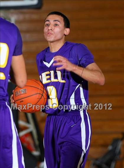 Thumbnail 2 in Bell vs. Grant (CIF LA City Section Final) photogallery.
