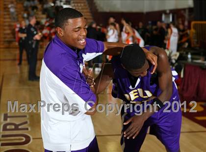 Thumbnail 1 in Bell vs. Grant (CIF LA City Section Final) photogallery.