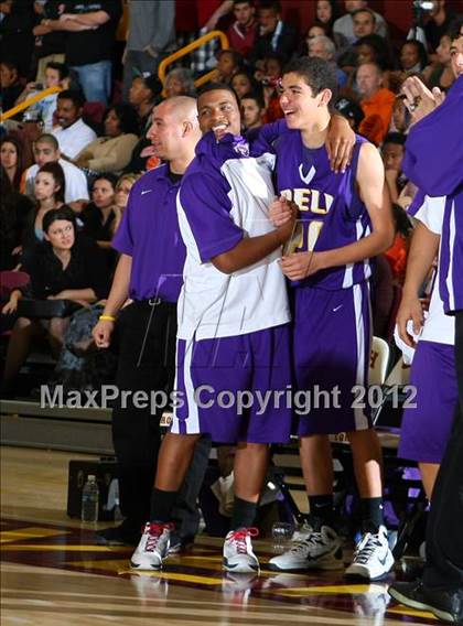 Thumbnail 1 in Bell vs. Grant (CIF LA City Section Final) photogallery.