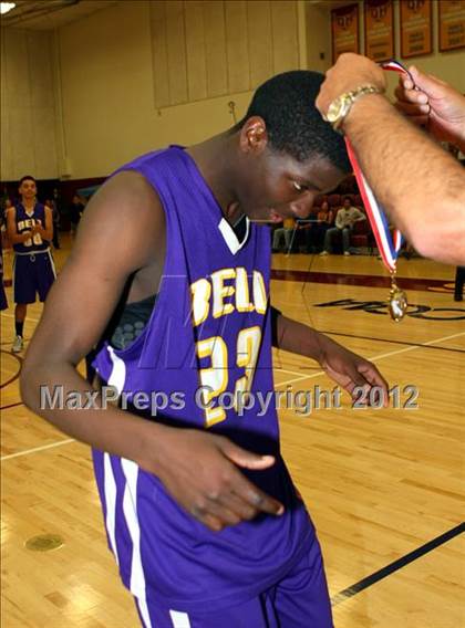 Thumbnail 2 in Bell vs. Grant (CIF LA City Section Final) photogallery.